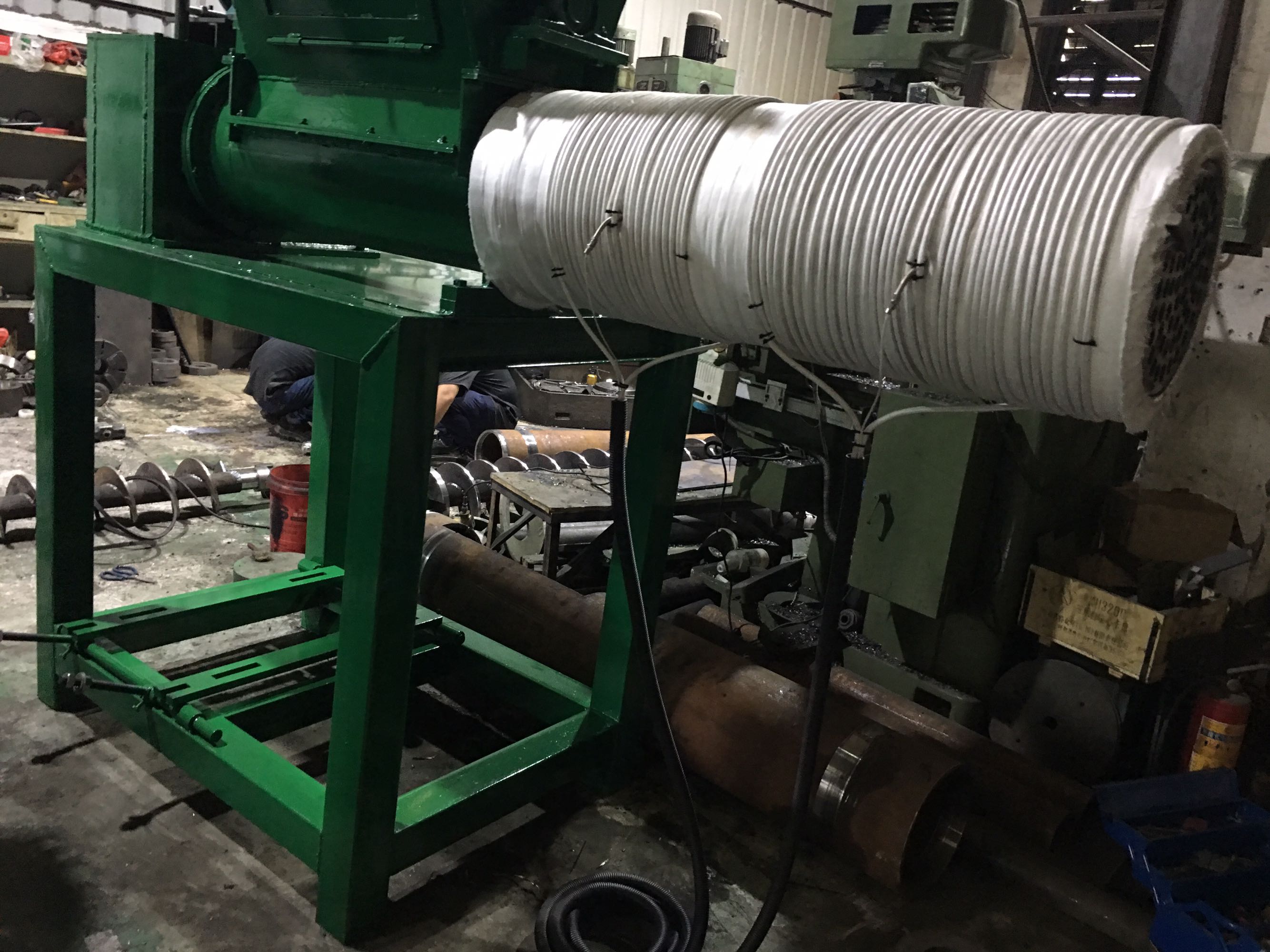 造粒機(jī)電磁加熱應(yīng)用 